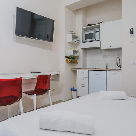 Cristel Apartment - 15 Min Da Milano - Parcheggio - Mono 2 Cormano Luaran gambar